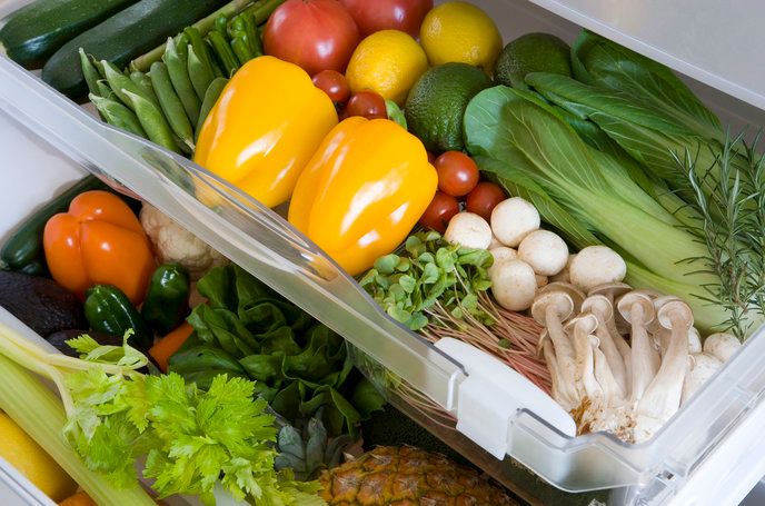 How to Make the Most of Your Refrigerator's Crisper Drawer